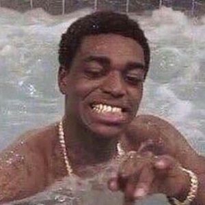 Meet your Posher, Tay